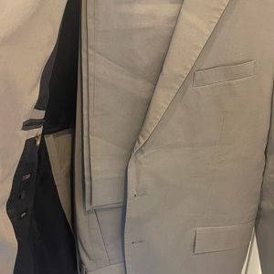 J crew Men’s cotton suit 44R